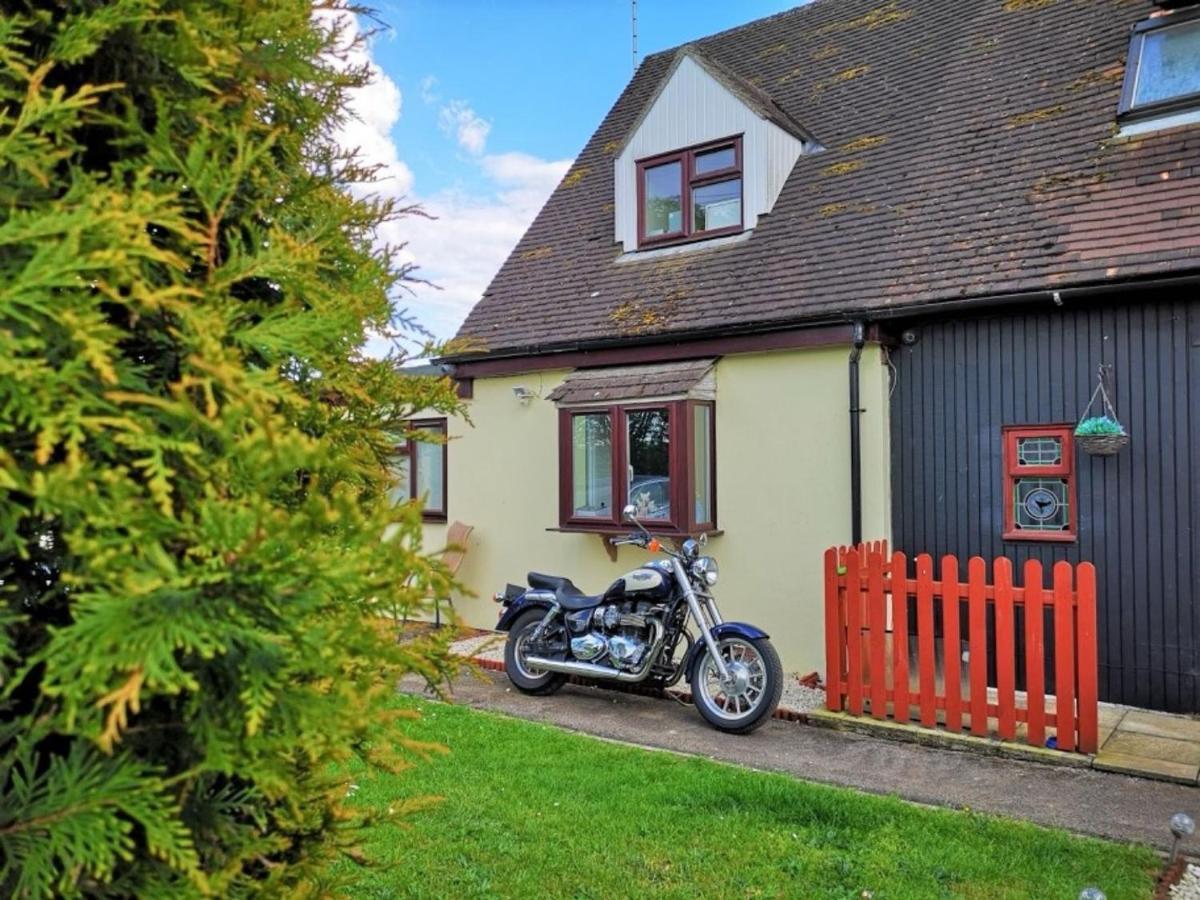 Chalet Cottages Streatley  Ngoại thất bức ảnh