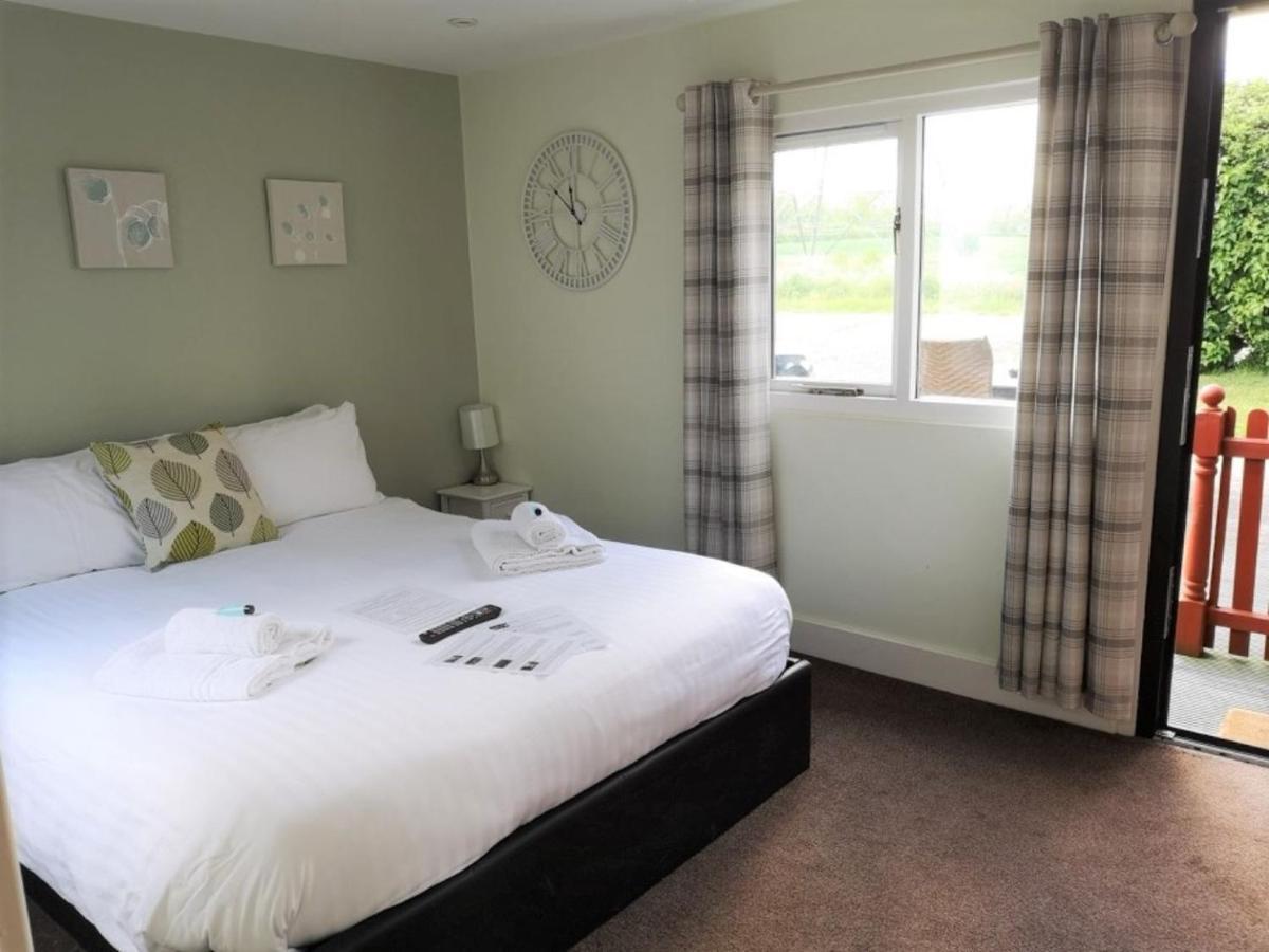 Chalet Cottages Streatley  Ngoại thất bức ảnh